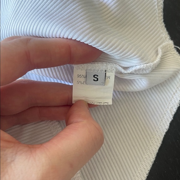 White Ribbed Scoop Neck Tank Top - Picture 4 of 5